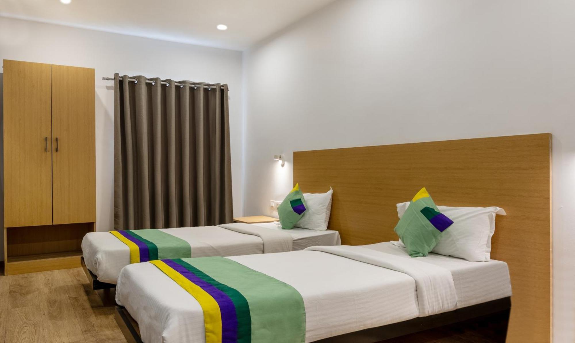 Treetops Inn شيناي المظهر الخارجي الصورة