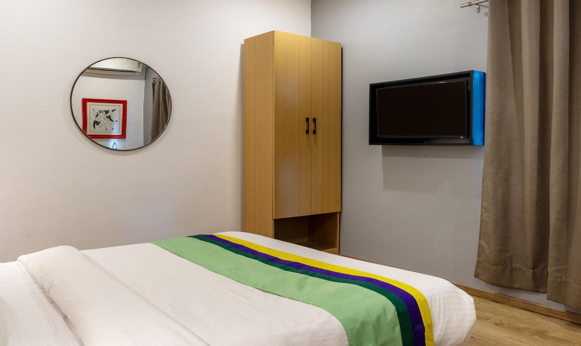 Treetops Inn شيناي المظهر الخارجي الصورة