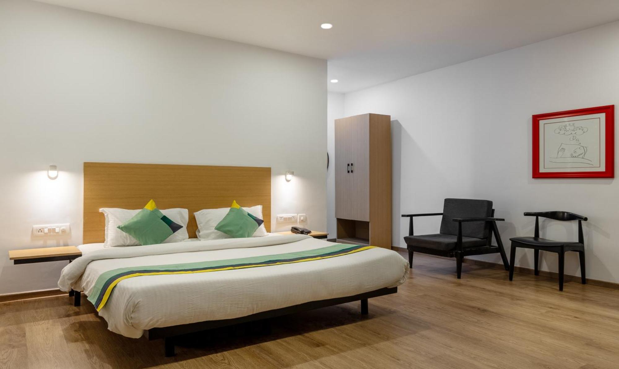 Treetops Inn شيناي المظهر الخارجي الصورة