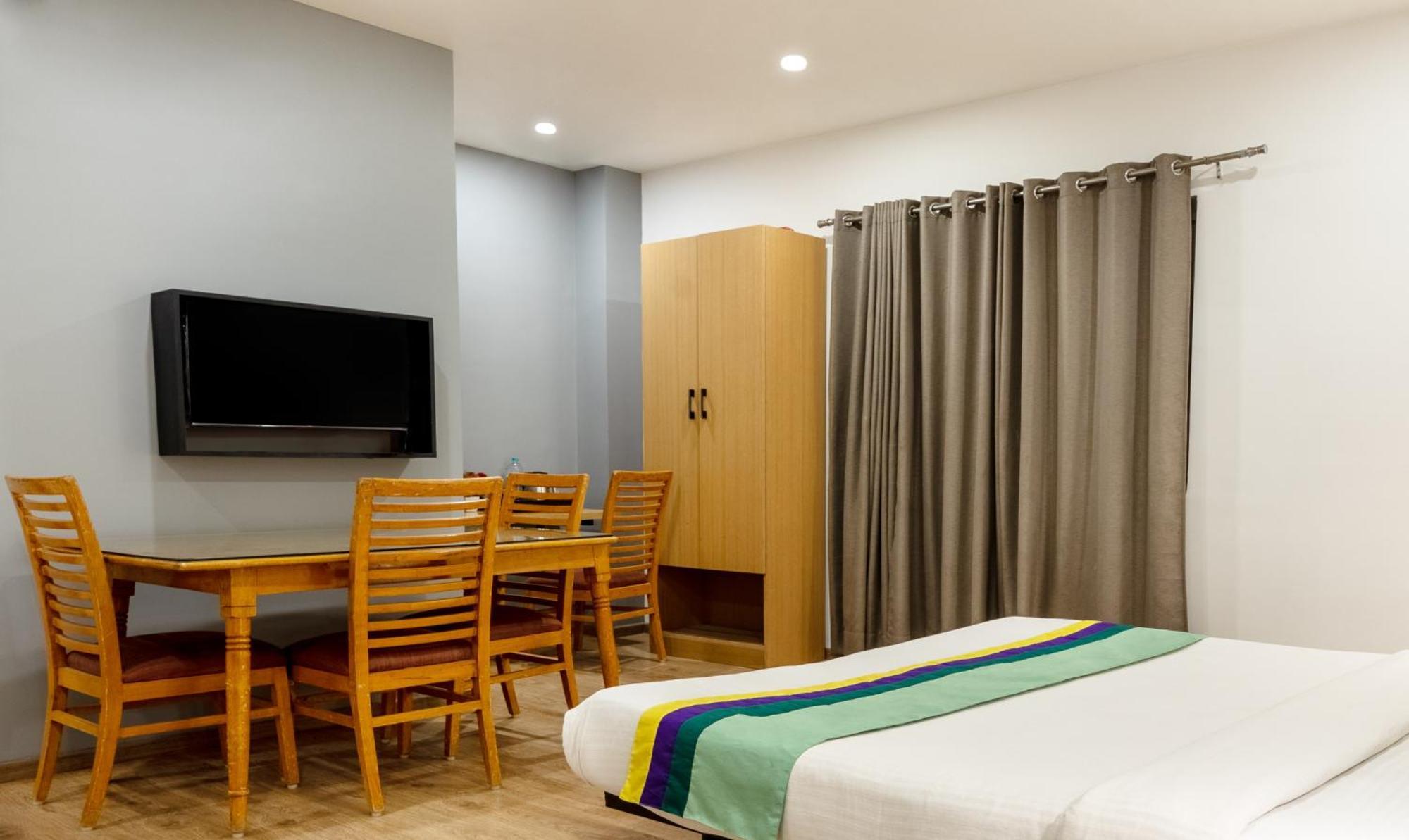 Treetops Inn شيناي المظهر الخارجي الصورة
